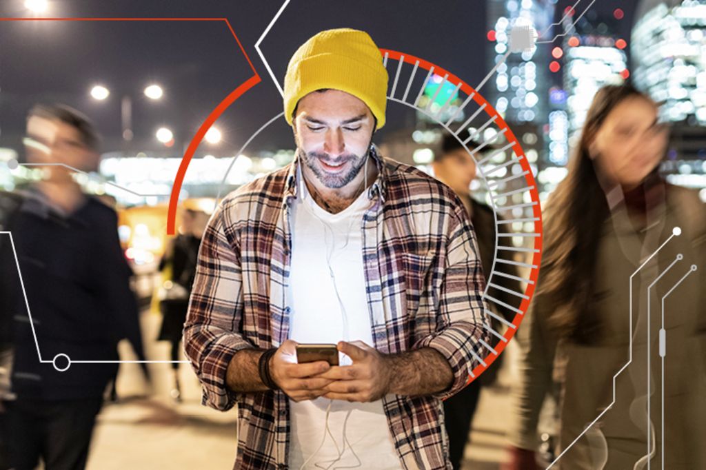 Użytkownicy smartfonów w wielkim mieście: dane osobowe stały się ważnym towarem.